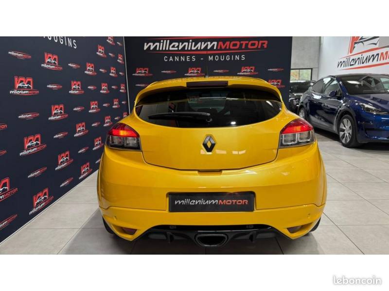 VOITURE D'OCCASION LE CANNET