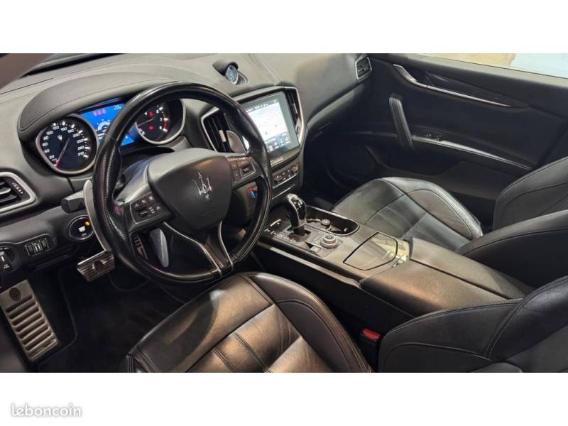 VOITURE D'OCCASION NICE