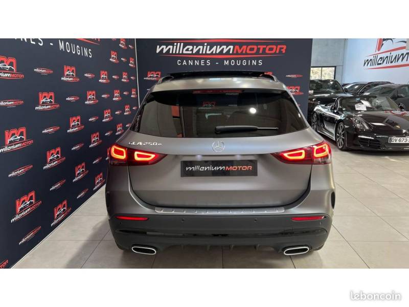 MERCEDES GLA HYBRIDE 250 E 