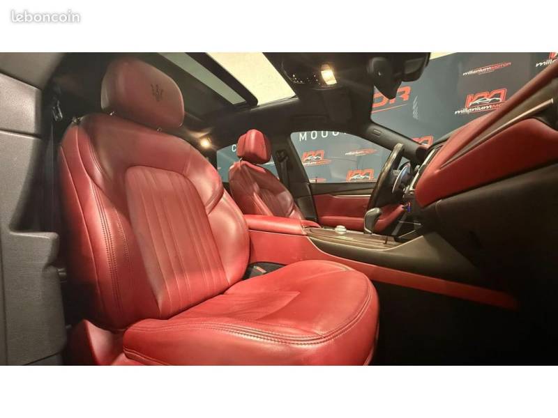 VOITURE D'OCCASION GRASSE