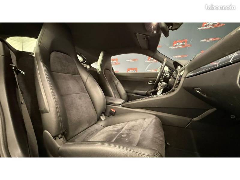 DEPOT VENTE AUTOMOBILE AUTOUR DE MOI