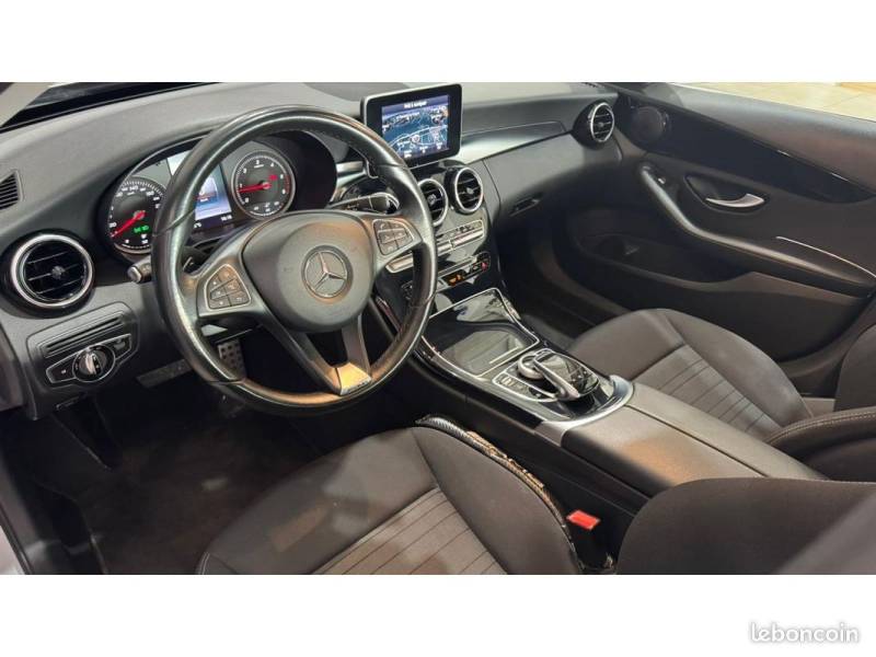 VOITURE D'OCCASION MOUGINS