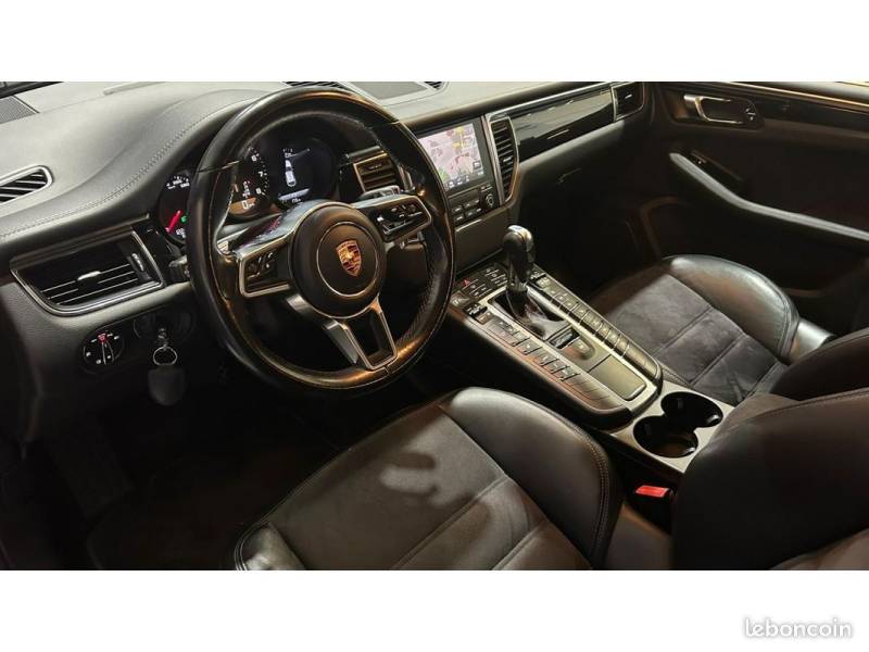 VOITURE D'OCCASION MOUGINS